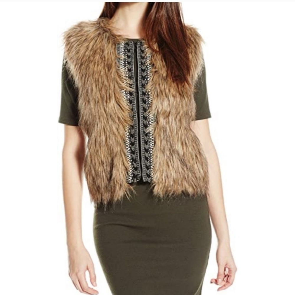 Miss Me Faux Fur Cable Knit Vest - Size L - Picture 2 of 14